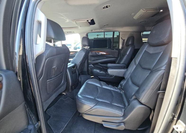 Cadillac Escalade ESV 4WD 4dr Premium Luxury 2018