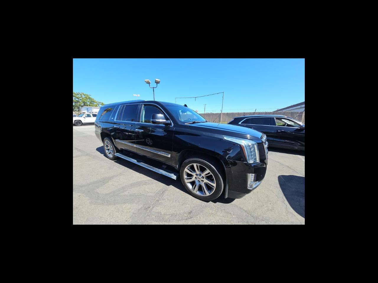 Cadillac Escalade ESV 4WD 4dr Premium Luxury 2018