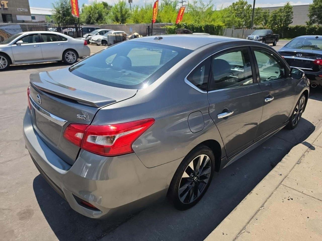 Nissan Sentra SR CVT 2019