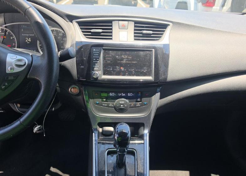 Nissan Sentra SR CVT 2019