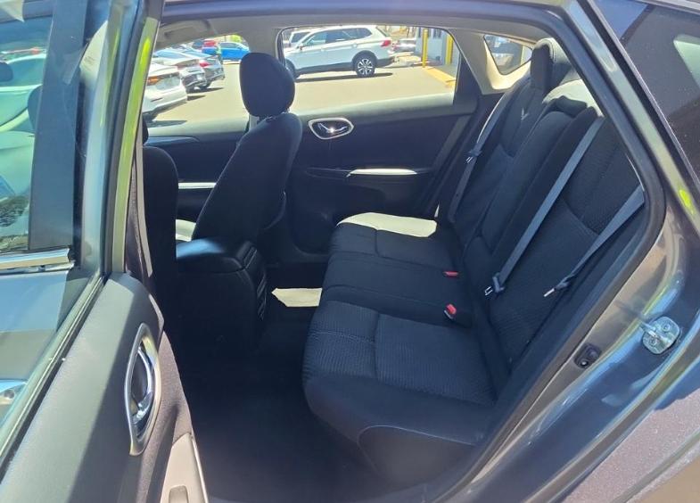 Nissan Sentra SR CVT 2019