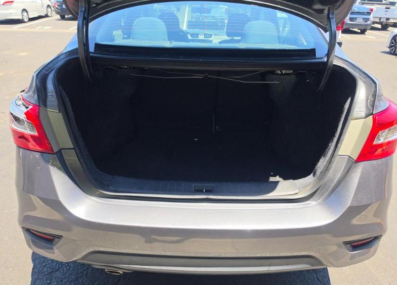 Nissan Sentra SR CVT 2019