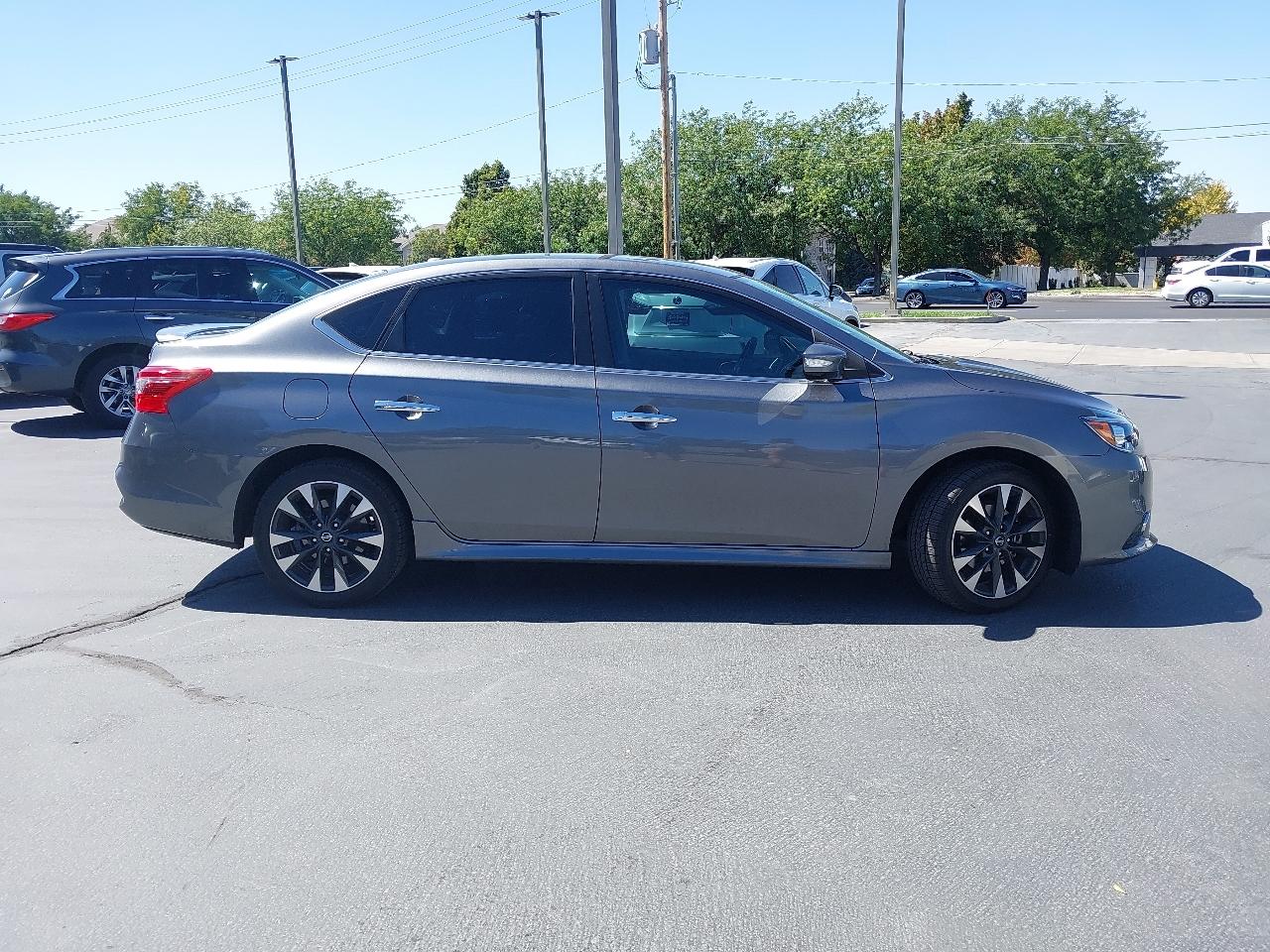 Nissan Sentra SR CVT 2019