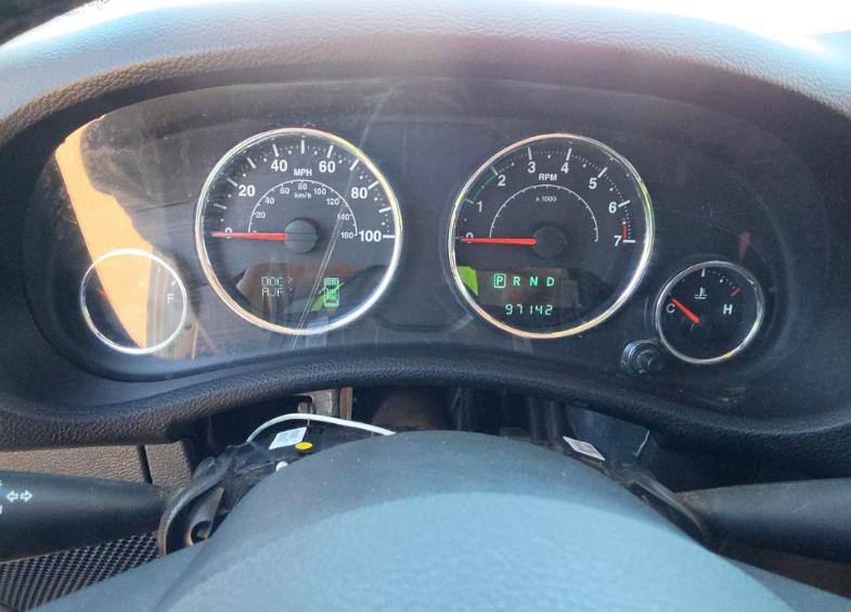 Jeep Wrangler Unlimited 4WD 4dr Sahara 2012