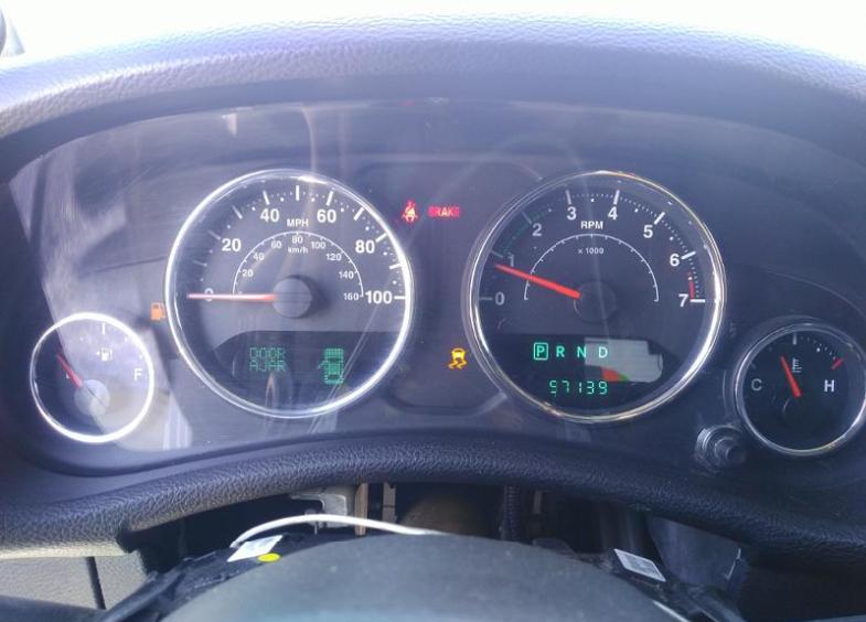 Jeep Wrangler Unlimited 4WD 4dr Sahara 2012