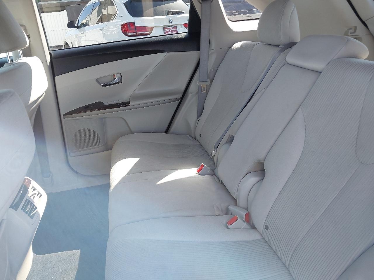 Toyota Venza 4dr Wgn V6 AWD (Natl) 2009