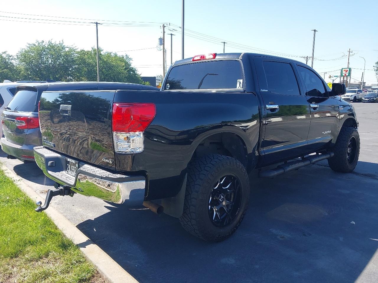 Toyota Tundra 4WD Truck CrewMax 5.7L V8 6-Spd AT LTD (Natl) 2011