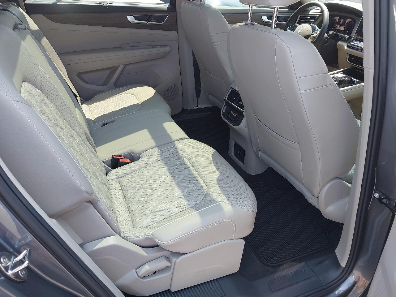Volkswagen Atlas 2.0T SEL Premium R-Line 4MOTION 2025
