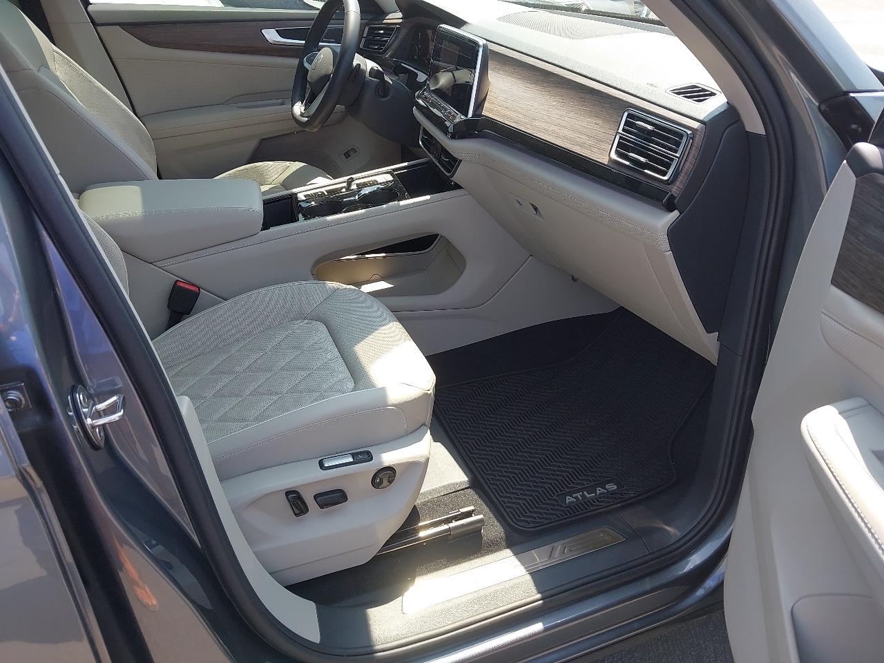 Volkswagen Atlas 2.0T SEL Premium R-Line 4MOTION 2025