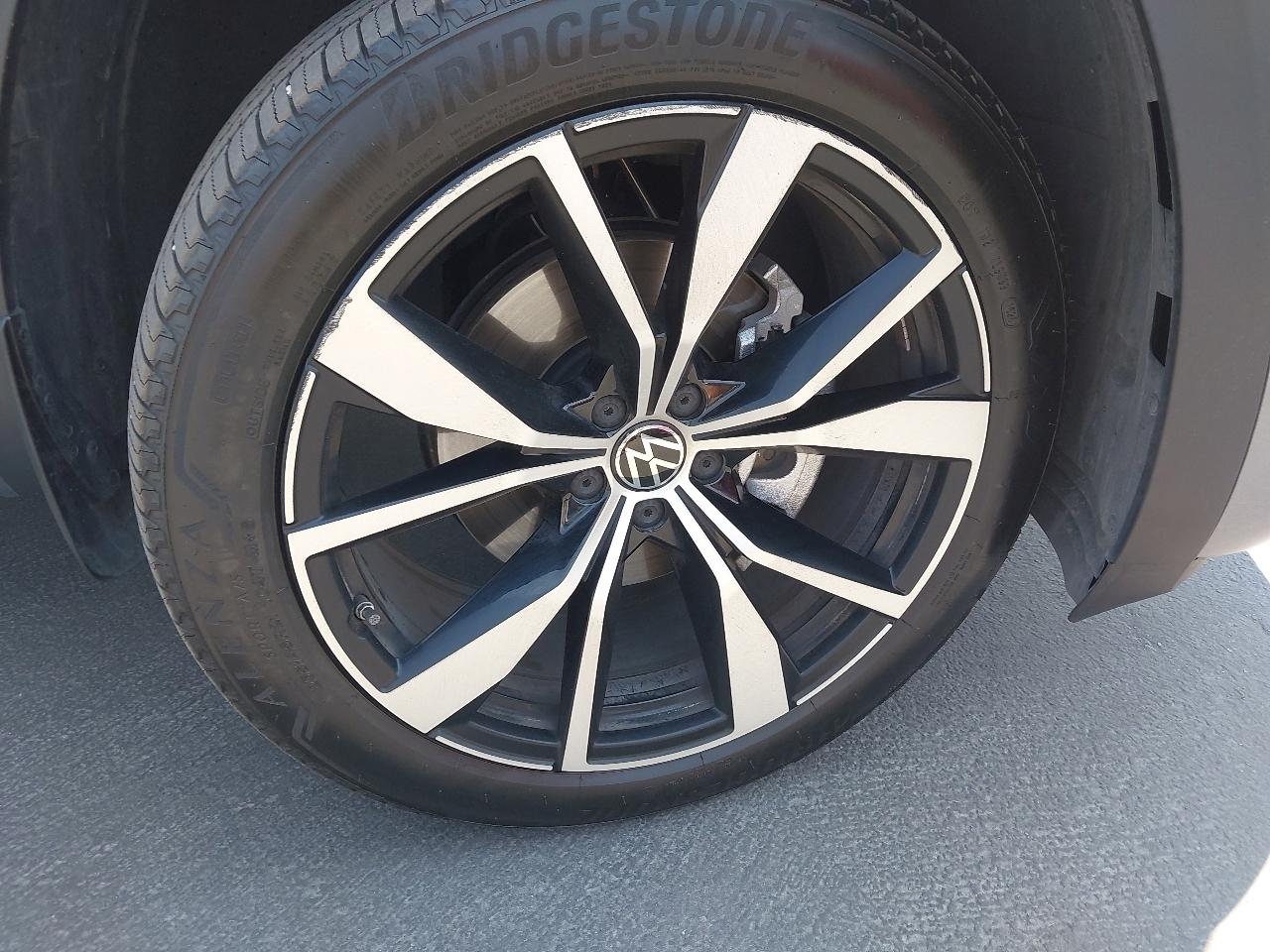 Volkswagen Atlas 2.0T SEL Premium R-Line 4MOTION 2025