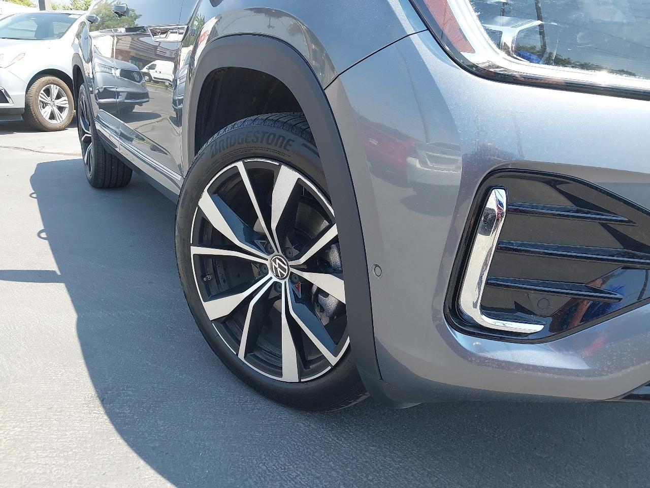 Volkswagen Atlas 2.0T SEL Premium R-Line 4MOTION 2025