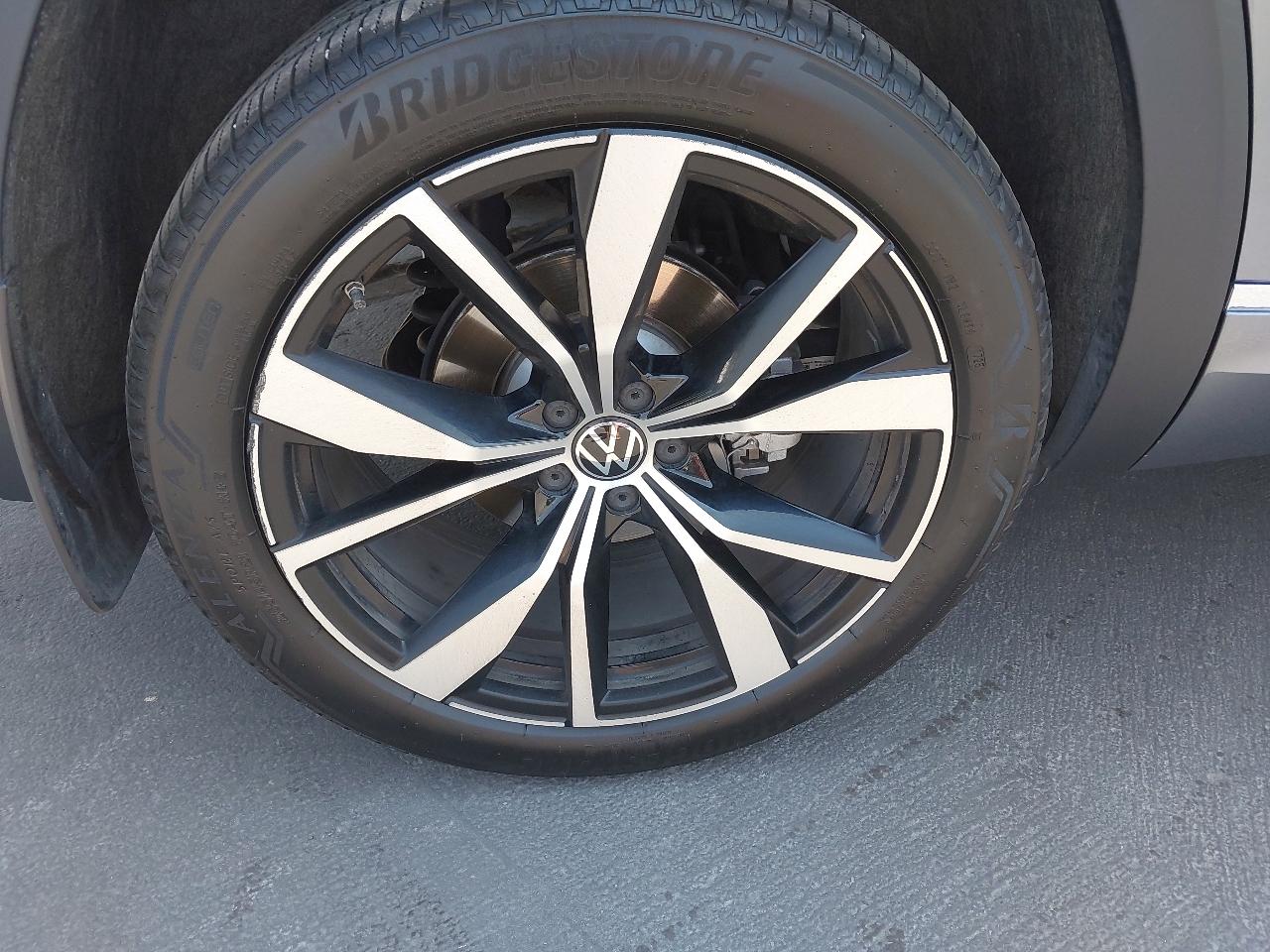 Volkswagen Atlas 2.0T SEL Premium R-Line 4MOTION 2025