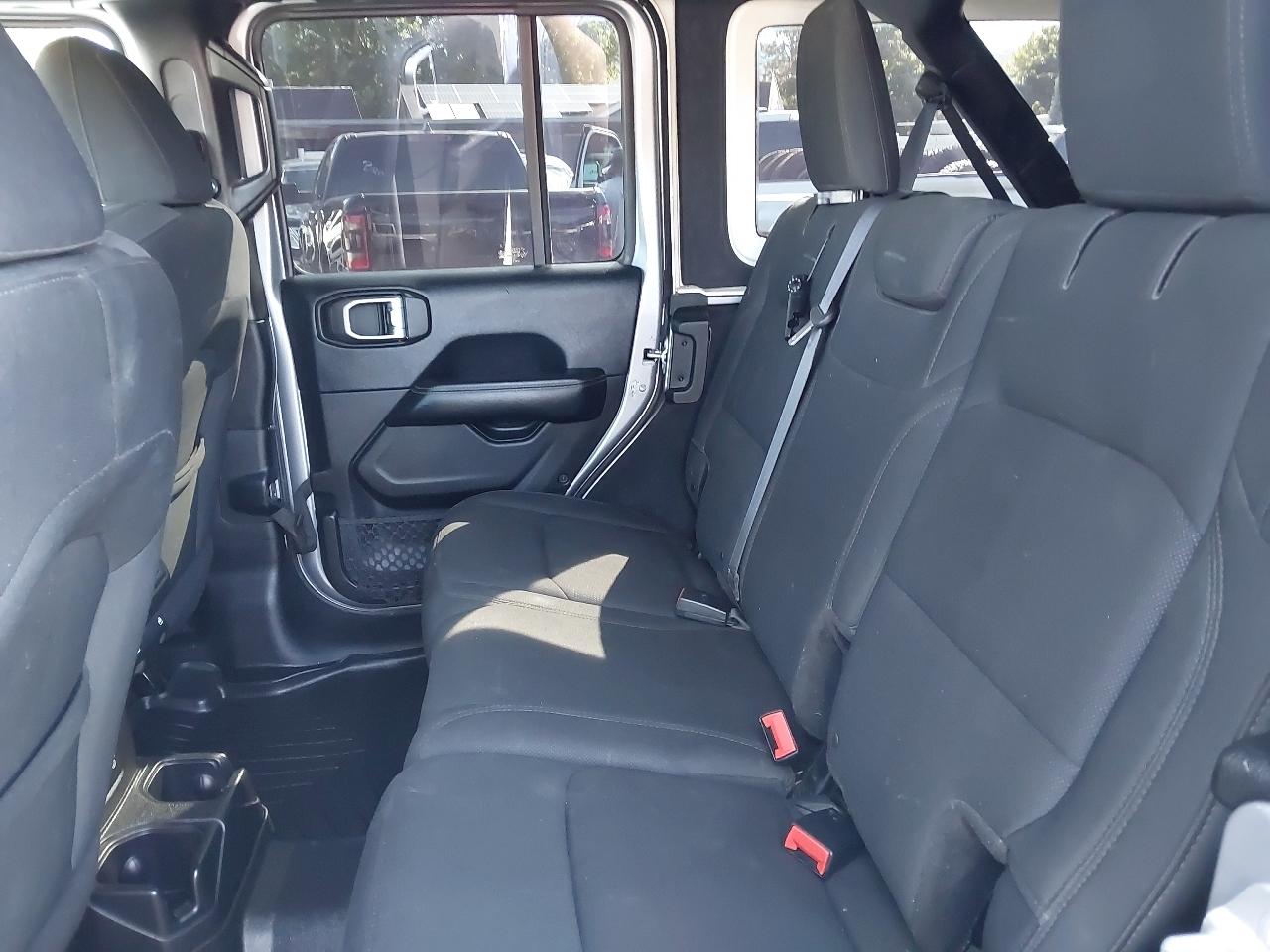 Jeep Wrangler Unlimited Sahara 4x4 2018