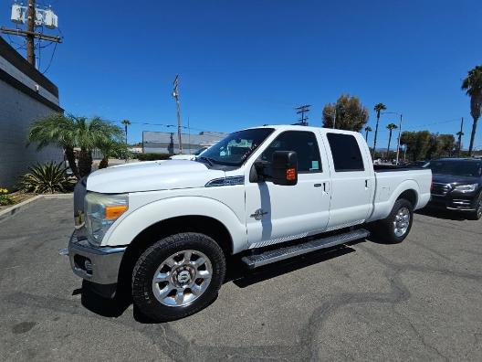 Ford Super Duty F-250 SRW 4WD Crew Cab 156" Lariat 2016