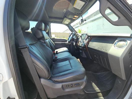Ford Super Duty F-250 SRW 4WD Crew Cab 156" Lariat 2016
