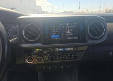 Toyota Tacoma 4WD Double Cab V6 AT TRD Off Road (Natl) 2016