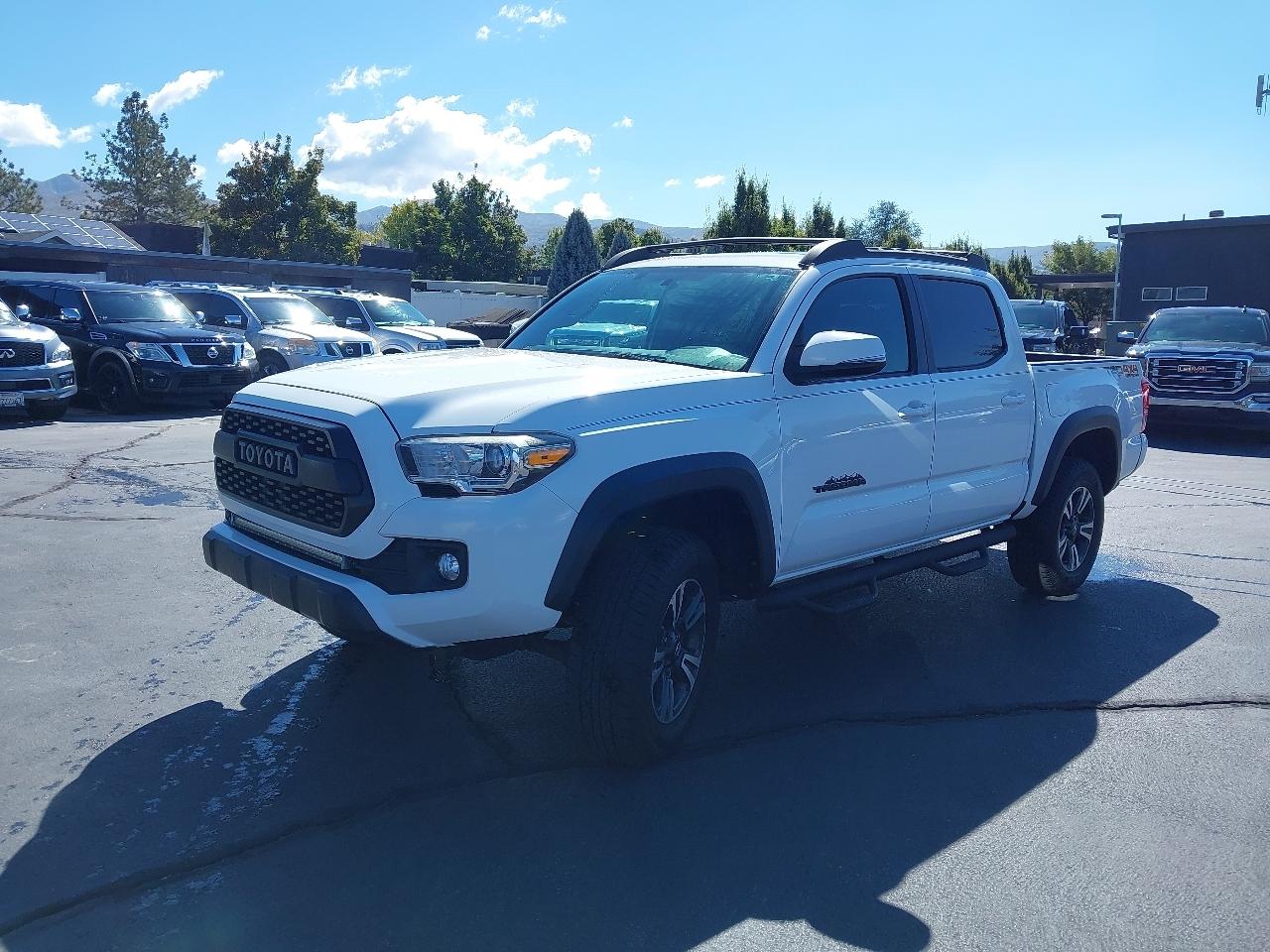 Toyota Tacoma 4WD Double Cab V6 AT TRD Off Road (Natl) 2016