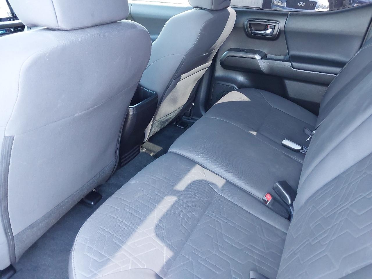 Toyota Tacoma 4WD Double Cab V6 AT TRD Off Road (Natl) 2016