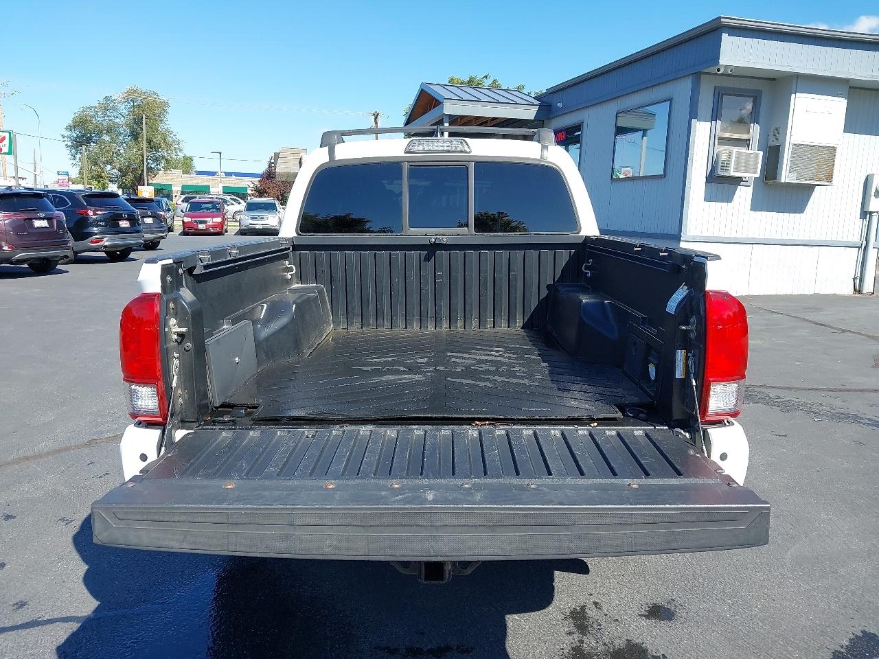 Toyota Tacoma 4WD Double Cab V6 AT TRD Off Road (Natl) 2016