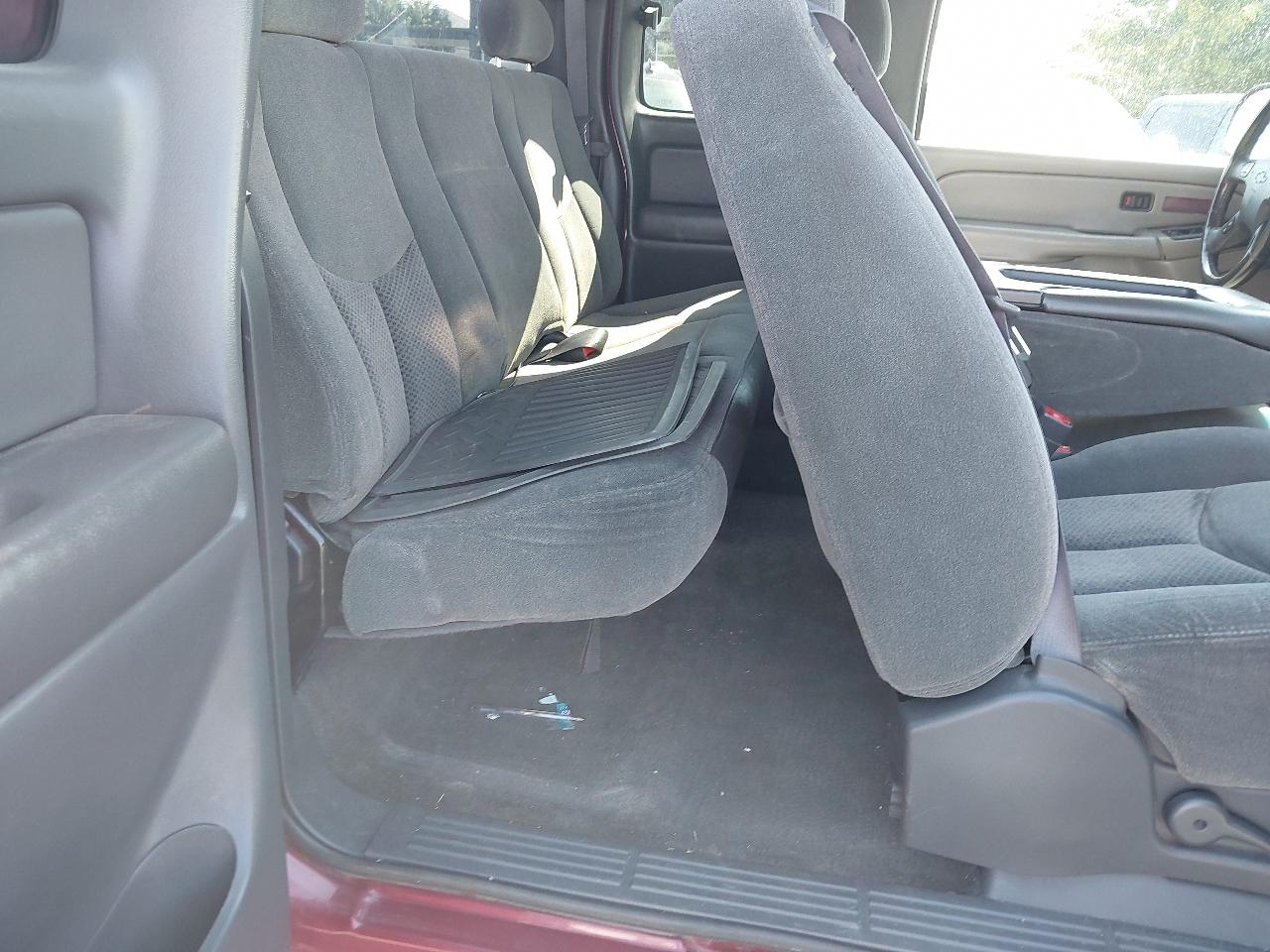 Chevrolet Silverado 1500 Ext Cab 143.5" WB 4WD Z71 2004