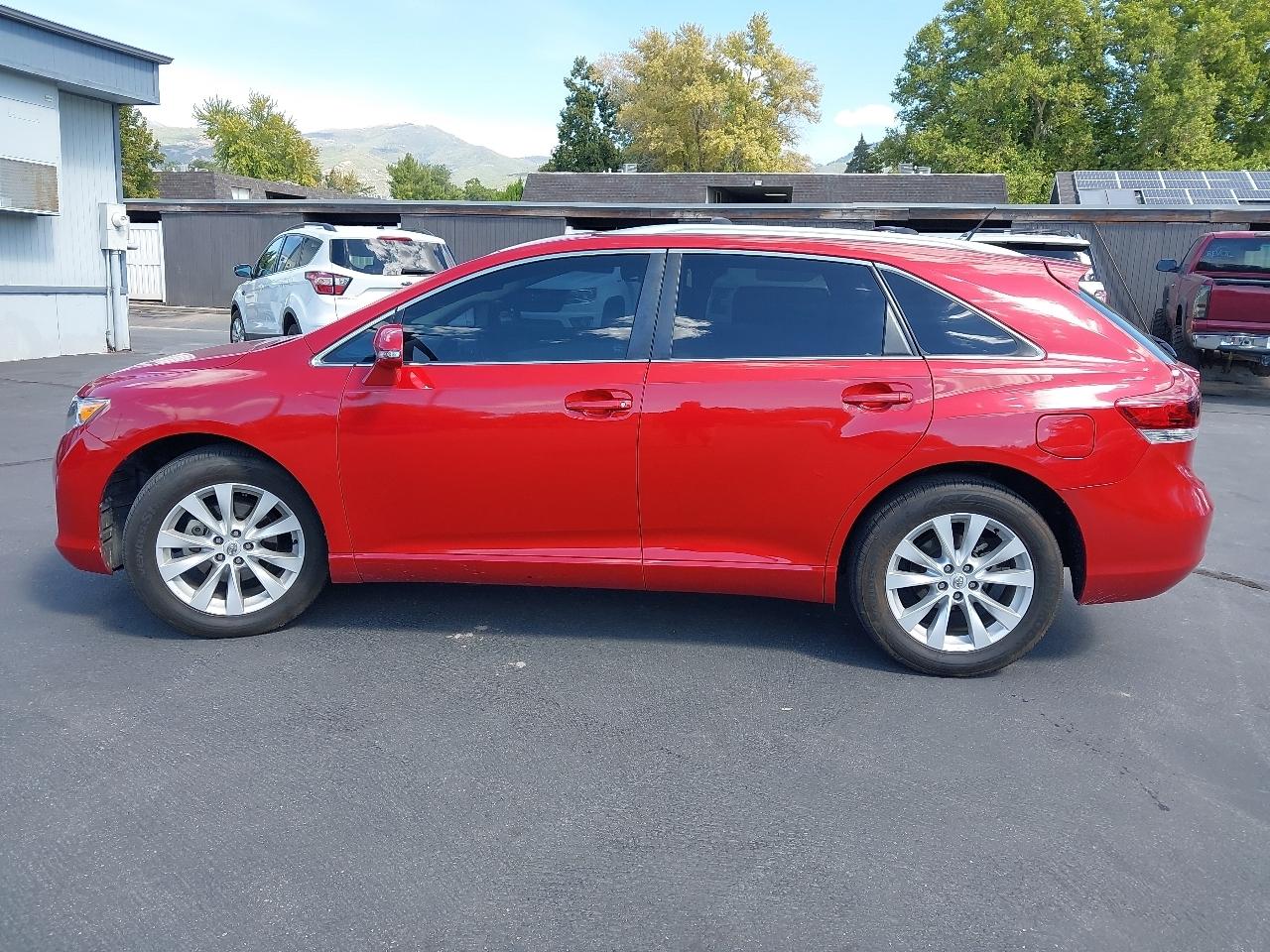 Toyota Venza 4dr Wgn I4 FWD XLE (Natl) 2013