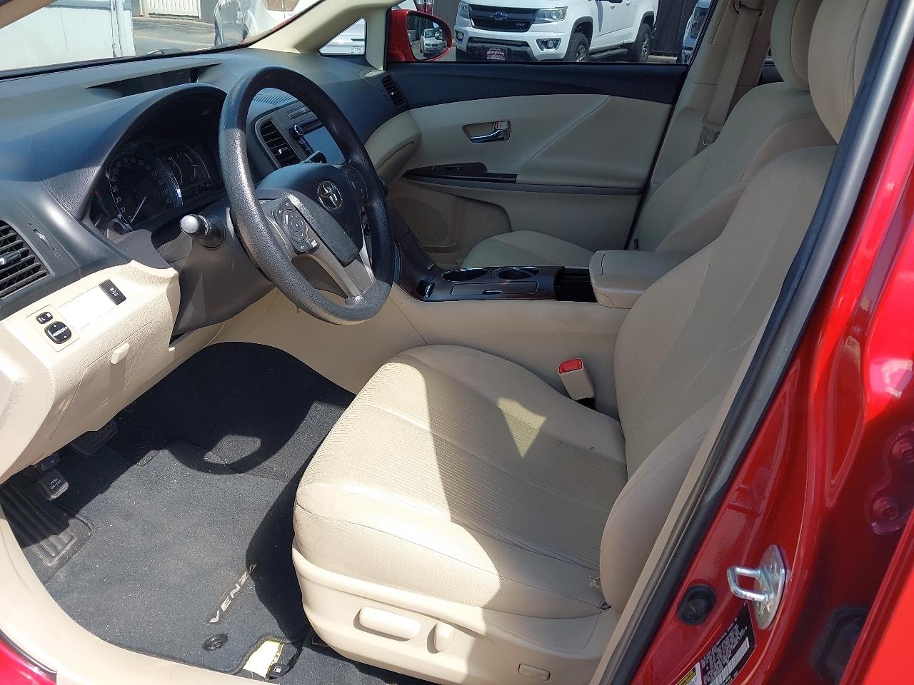 Toyota Venza 4dr Wgn I4 FWD XLE (Natl) 2013