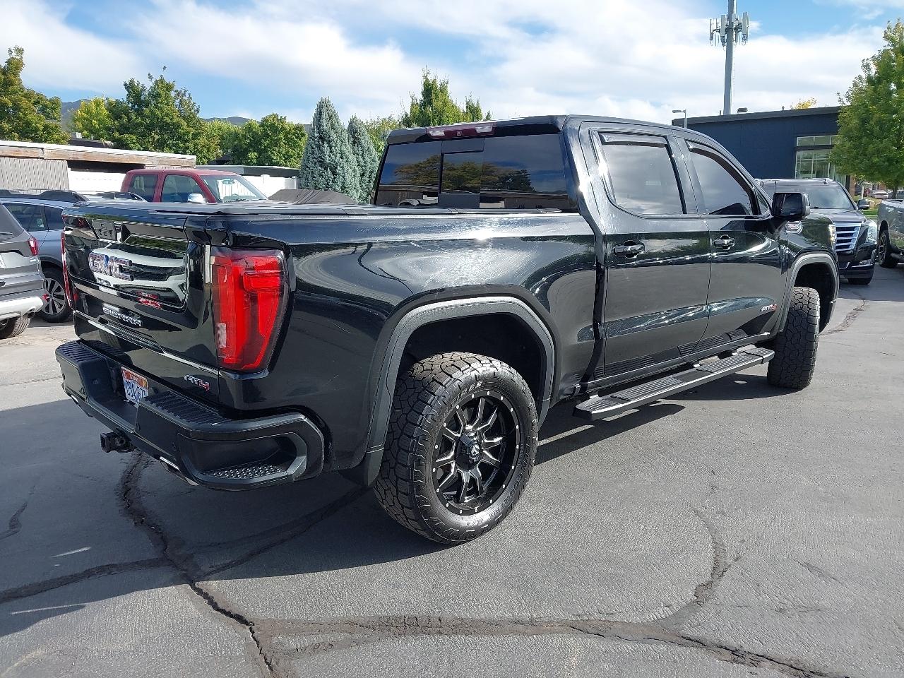 GMC Sierra 1500 4WD Crew Cab 147" AT4 2019