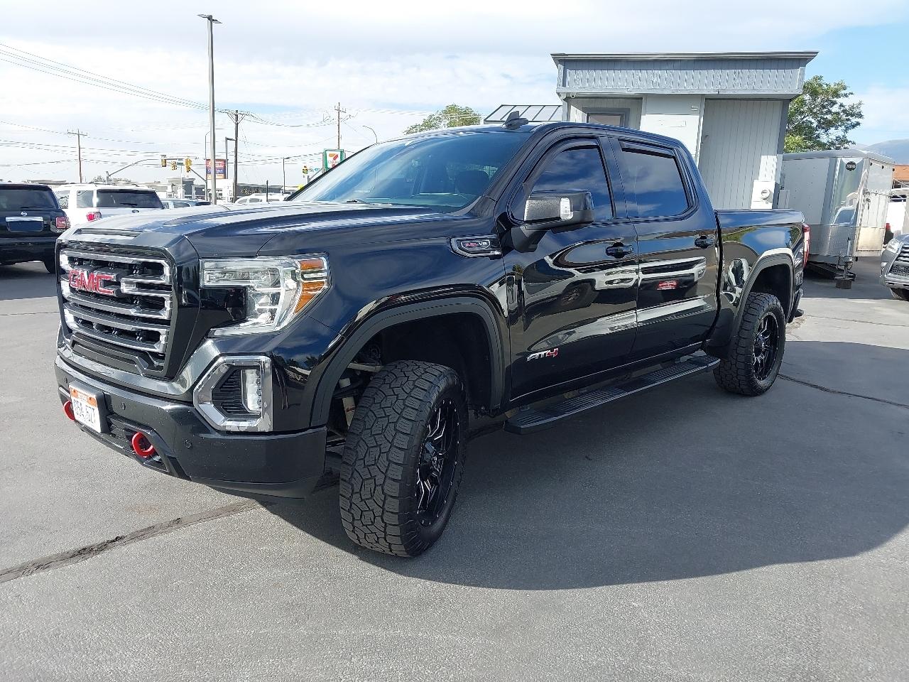 GMC Sierra 1500 4WD Crew Cab 147" AT4 2019
