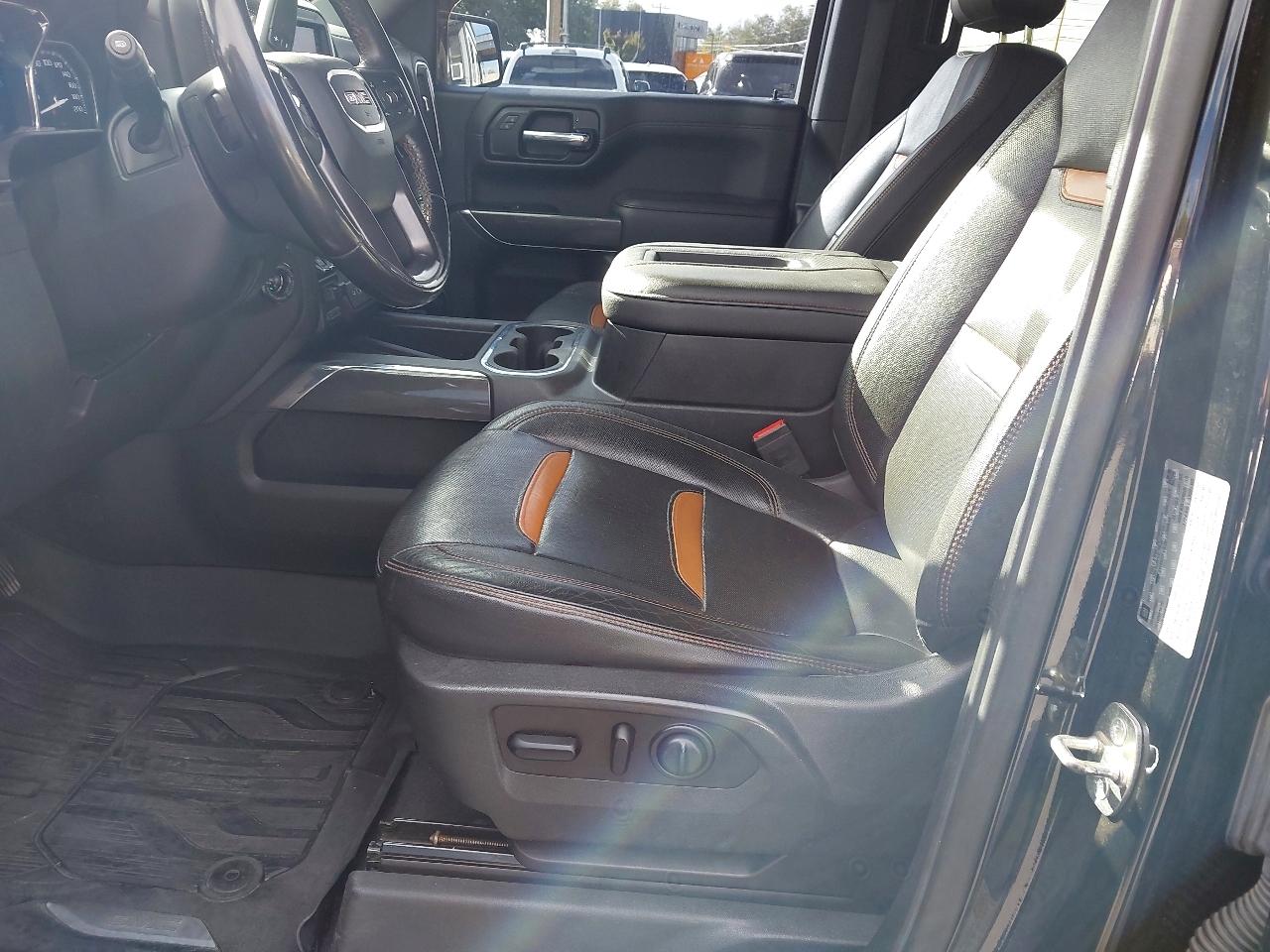GMC Sierra 1500 4WD Crew Cab 147" AT4 2019