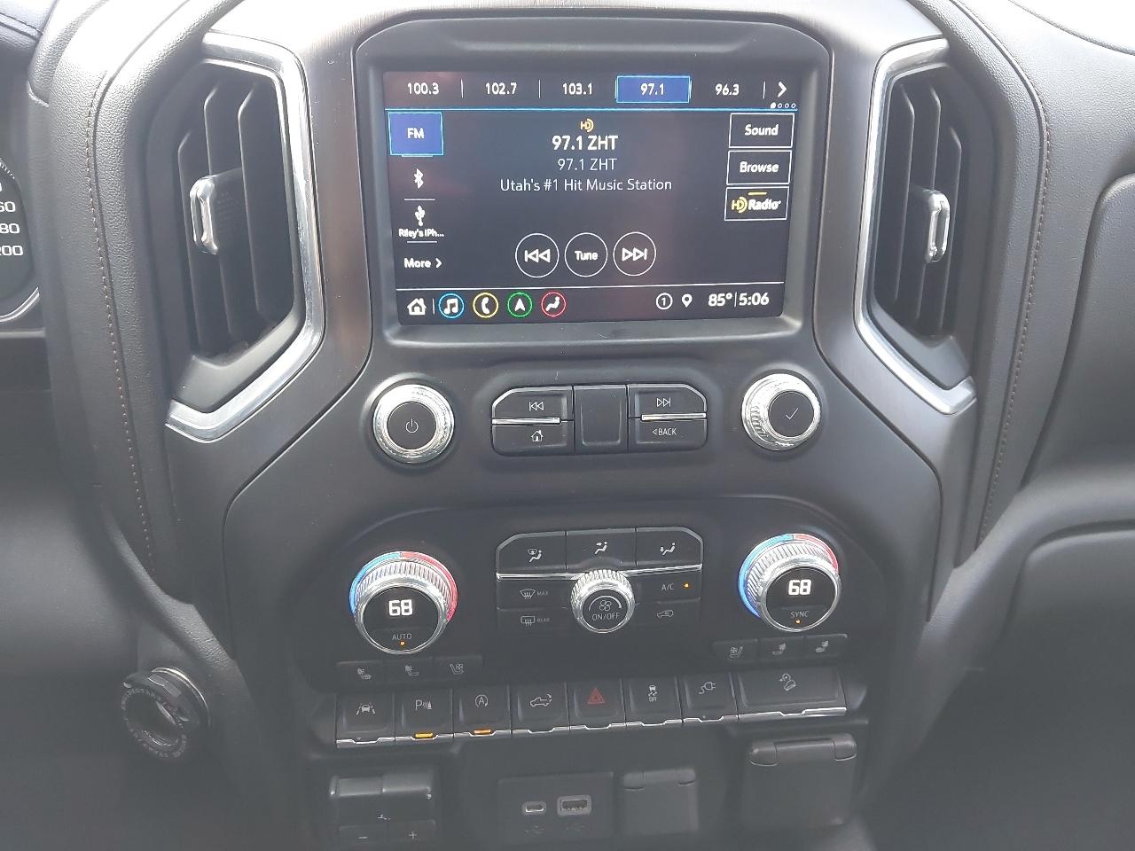 GMC Sierra 1500 4WD Crew Cab 147" AT4 2019