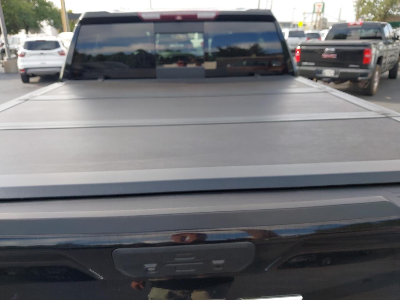 GMC Sierra 1500 4WD Crew Cab 147" AT4 2019