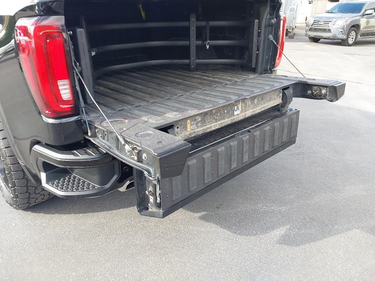 GMC Sierra 1500 4WD Crew Cab 147" AT4 2019