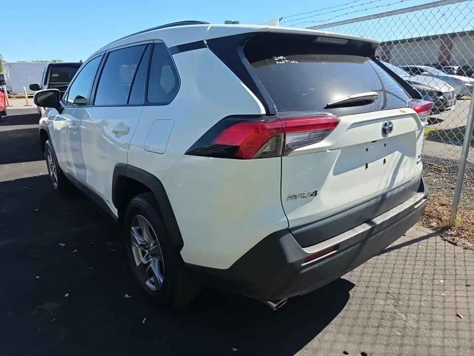 Toyota RAV4 Hybrid XLE AWD (Natl) 2024