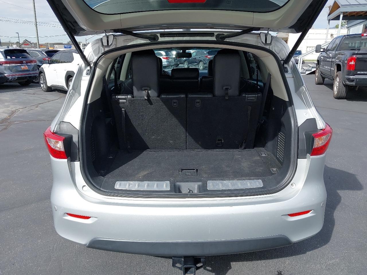 Infiniti JX35 AWD 4dr 2013