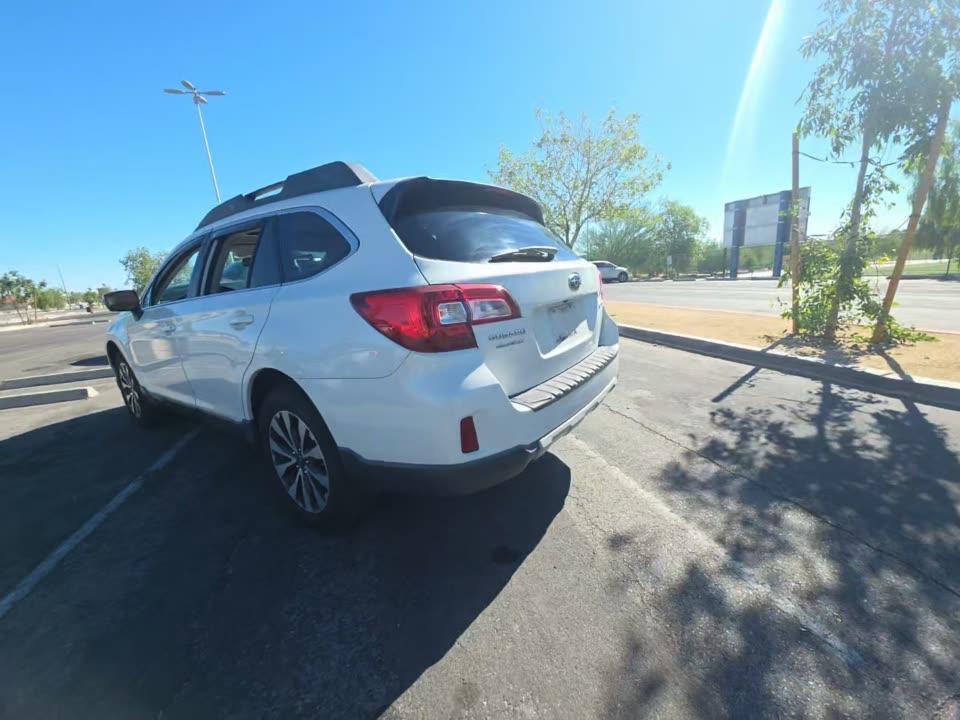 Subaru Outback 4dr Wgn 2.5i Limited PZEV 2015
