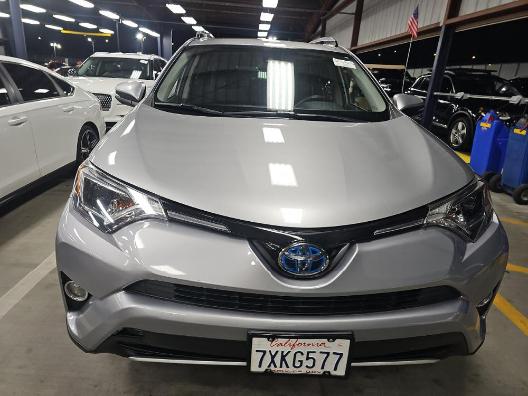 Toyota RAV4 Hybrid XLE AWD (Natl) 2017