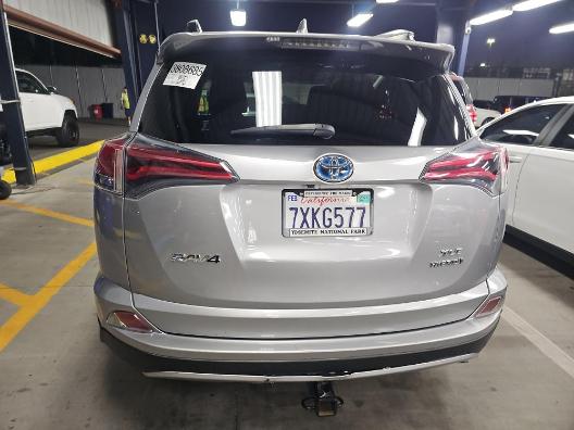 Toyota RAV4 Hybrid XLE AWD (Natl) 2017
