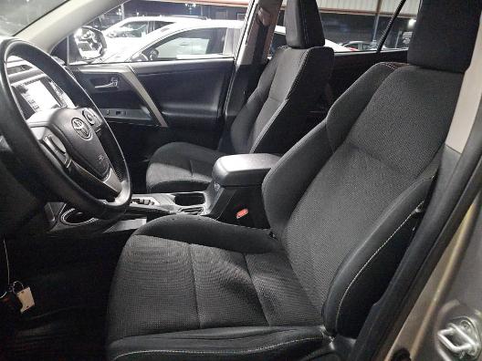 Toyota RAV4 Hybrid XLE AWD (Natl) 2017