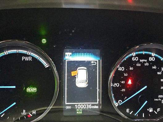 Toyota RAV4 Hybrid XLE AWD (Natl) 2017