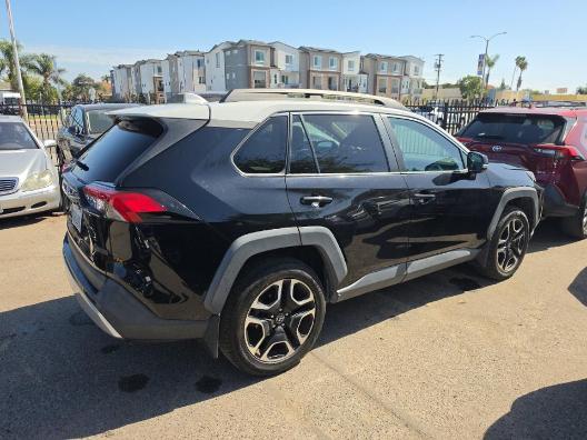 Toyota RAV4 Adventure AWD (Natl) 2019