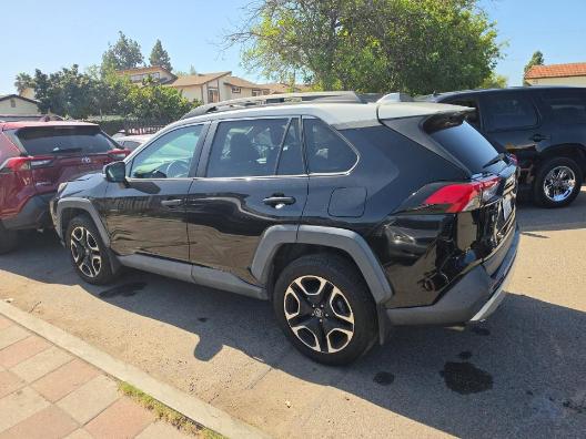 Toyota RAV4 Adventure AWD (Natl) 2019