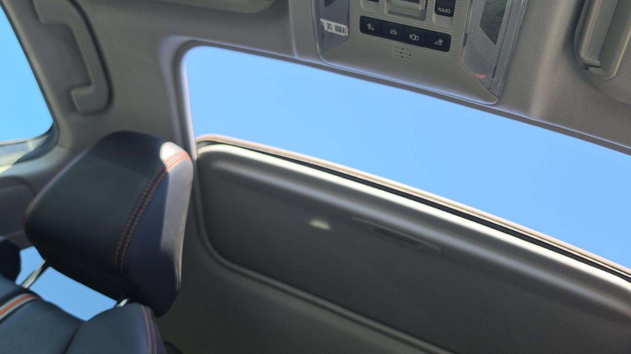 Toyota RAV4 Adventure AWD (Natl) 2019