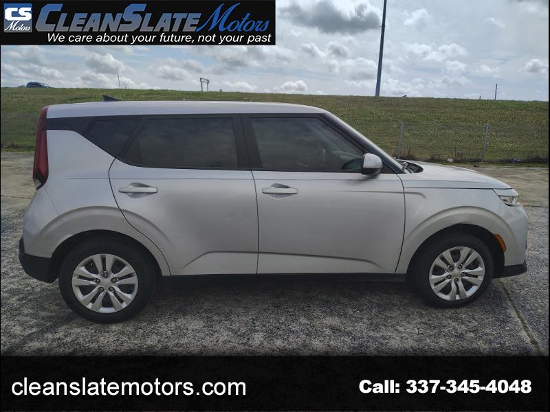 2021 Kia Soul LX's photo