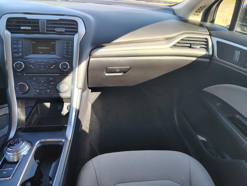 Ford Fusion Hybrid S 2018