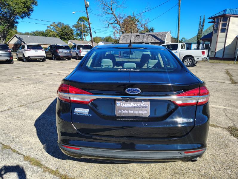 Ford Fusion Hybrid S 2018