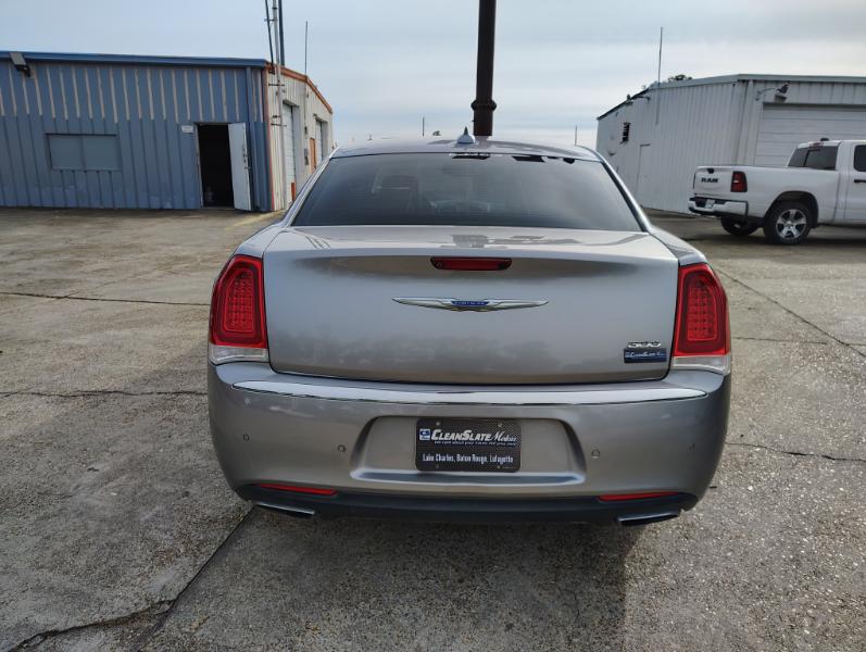 Chrysler 300 Limited RWD 2018