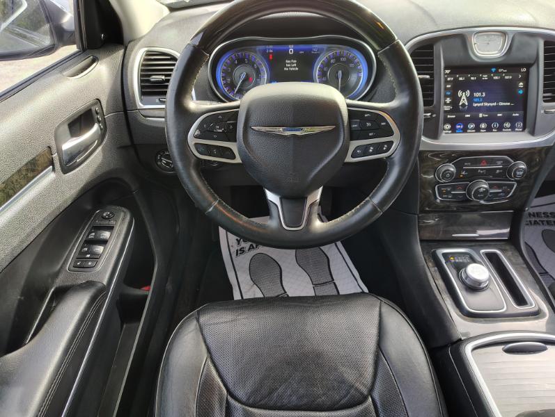 Chrysler 300 Limited RWD 2018