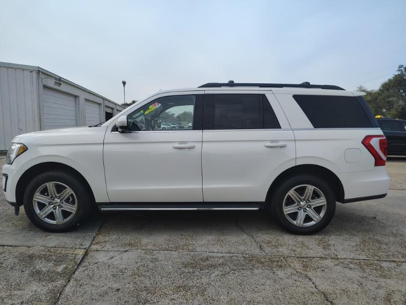 Ford Expedition XLT 2021