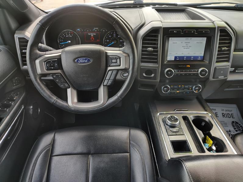 Ford Expedition XLT 2021