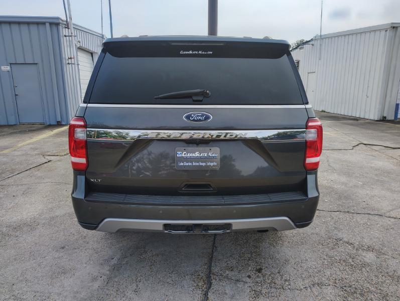 Ford Expedition XLT 2020